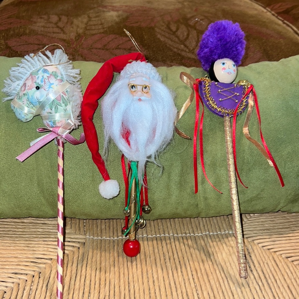 Bundle of 3 Vintage Christmas Ornaments-used SFH